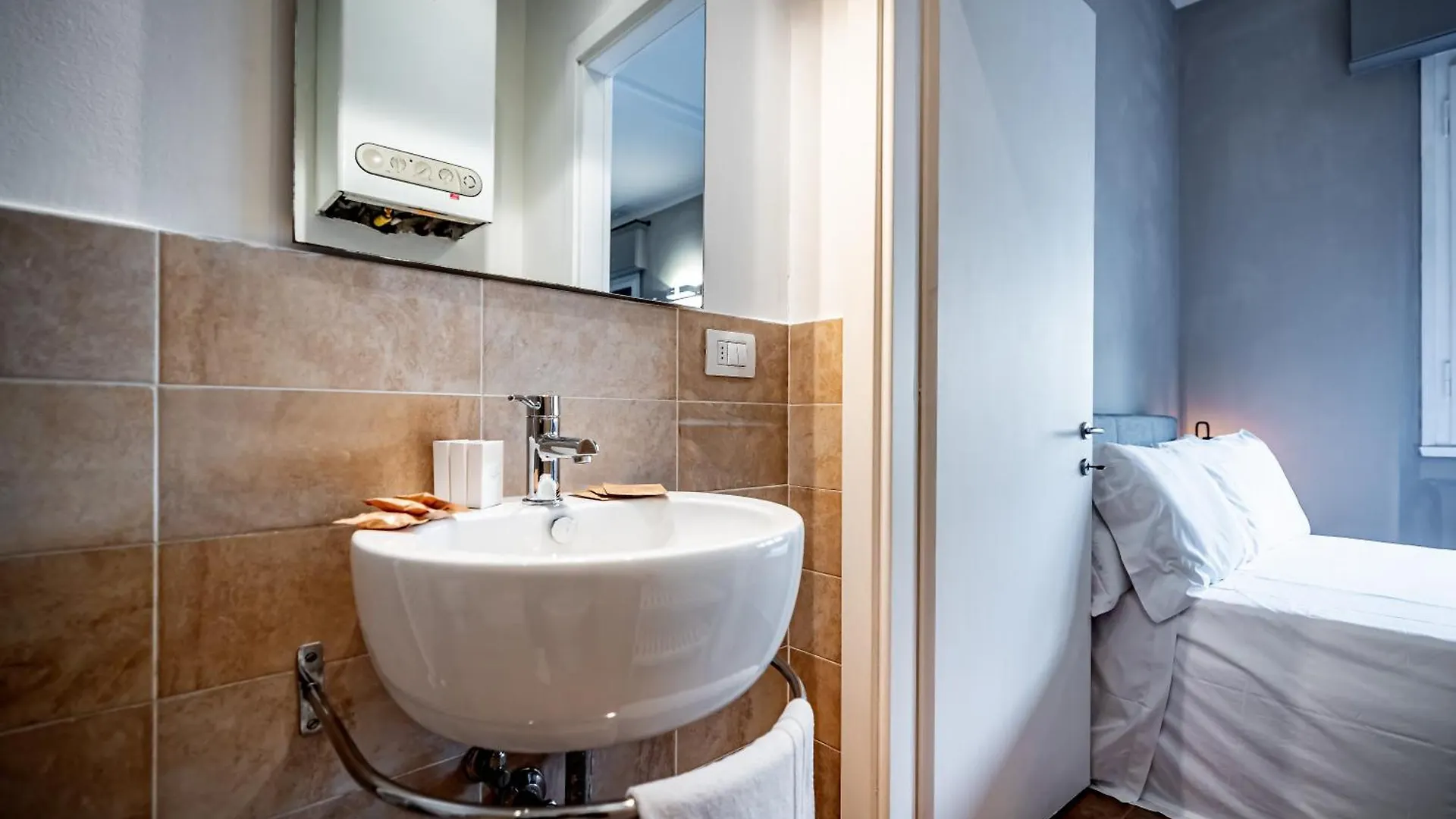 Yid Luxury Studio Florence
