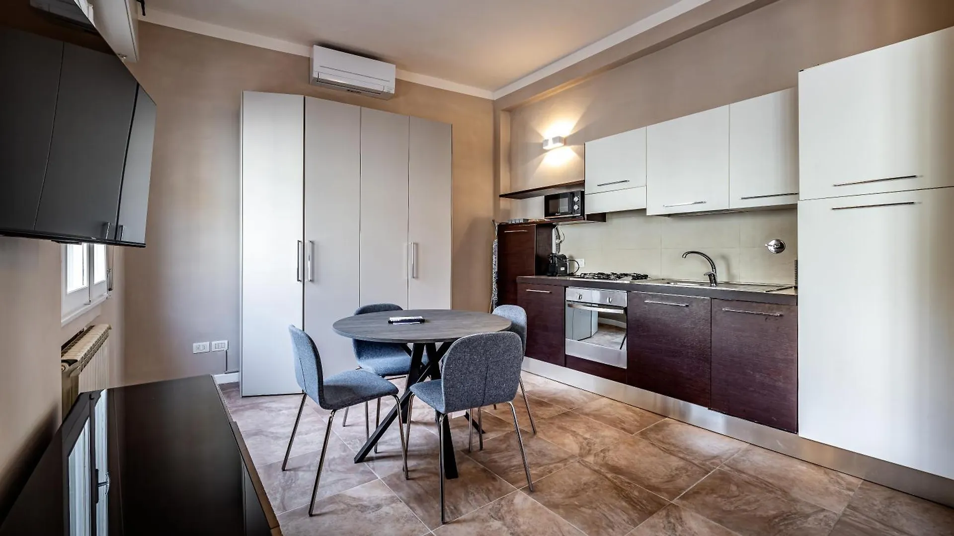 Yid Luxury Studio Florence Apartment